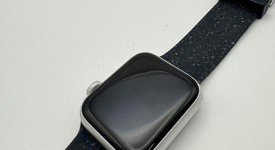 Good
													Apple Watch SE 2nd Gen 40mm - Silver, A2722 - GPS, Aluminum, photo 4 of 5