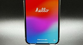 Mint
													Apple iPhone 13 - Unlocked, Starlight, 256 GB, A2482, photo 3 of 6