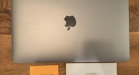 Mint
													MacBook Pro 2017 (With Touch Bar) - 13" - Gray, 512 GB, 16 GB, photo 6 of 6