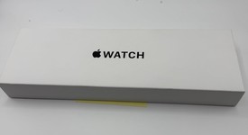 New
													Apple Watch SE 2nd Gen 40mm - Midnight, A2722 - GPS, Aluminum, photo 2 of 4