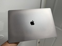 MacBook Pro 2019 - 16"