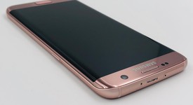 Good
													Samsung Galaxy S7 Edge - Verizon, Rose Gold, 32 GB, SM-G935V, photo 3 of 5