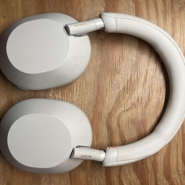 Sony WH-1000XM5 - Silver