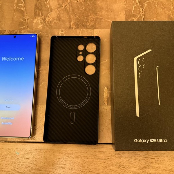 Samsung Galaxy S25 Ultra - Unlocked, 256 GB, Black, 12 GB, SM-S938U1