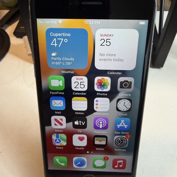 Apple iPhone 6S - Unlocked, Grey, 32 GB, A1688