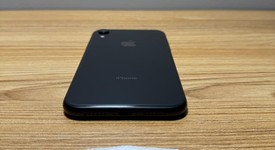 Mint
													Apple iPhone Xr - AT&T, Black, 64 GB, A1984, photo 3 of 7