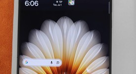 Mint
													Oppo Find N5 - Unlocked Non-US, Cosmic Black, 512 GB, 16 GB, photo 2 of 11