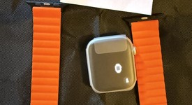 Mint
													Apple Watch Series 9 45mm - Unlocked, Silver, A2984 - Cellular, Aluminum, photo 3 of 11