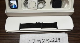 Fair
													Apple Watch Series 4 40mm - Gray, A1977 - GPS, Aluminum, photo 1 of 3