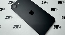 Mint
													Apple iPhone 16e - Unlocked, Black, 128 GB, A3212, photo 5 of 6