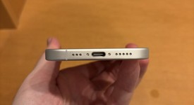 Good
													Apple iPhone 16 - Unlocked, White, 128 GB, A3081, photo 5 of 14