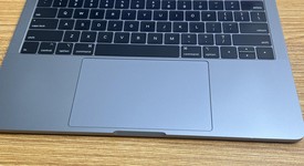 Good
													MacBook Pro 2018 (With Touch Bar) - 13" - I7, Gray, 1 TB, 16 GB, photo 2 of 8