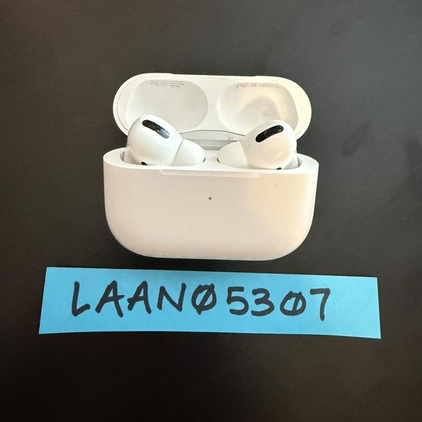 Apple AirPods Pro - MagSafe Case