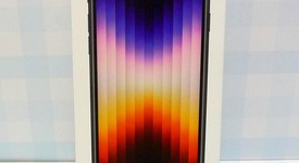 New
													Apple iPhone SE 3rd Gen 2022 - US Cellular, Midnight, 64 GB, A2595, photo 1 of 4