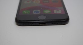 Mint
													Apple iPhone SE 2nd Gen 2020 - Unlocked, Black, 128 GB, A2275, photo 2 of 10