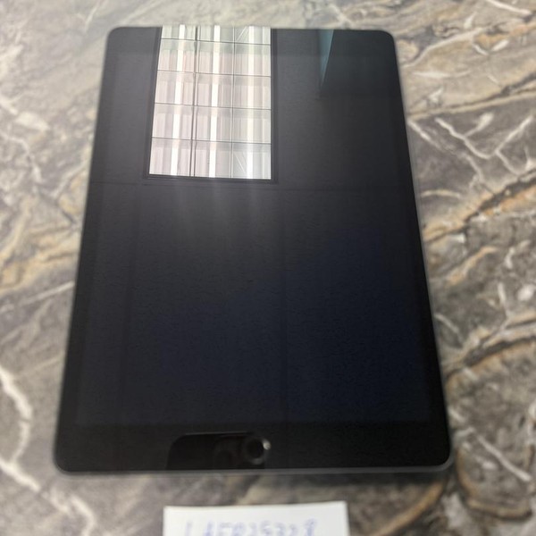 Apple iPad (7th Gen) - Unlocked, 32 GB, Gray, A2200