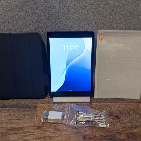 Apple iPad 9th Gen - Unlocked, 64 GB, Gray, A2603