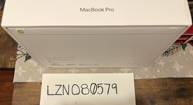 New
													MacBook Pro 2025 - 14" - Apple M5, Space Black, 512 GB, 16 GB, photo 5 of 5