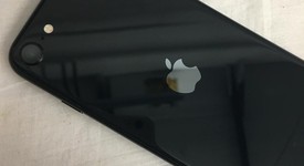 Good
													Apple iPhone SE 3rd Gen 2022 - T-Mobile, Midnight, 64 GB, A2595, photo 2 of 7