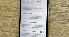 Good
													Apple iPhone SE 3rd Gen 2022 - Unlocked, Starlight, 128 GB, A2595, photo 4 of 12