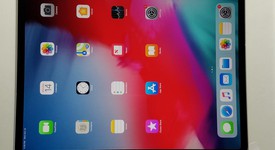 Mint
													Apple iPad Pro 12.9" 3rd Gen 2018 - Unlocked, Silver, 256 GB, A2014, photo 2 of 3