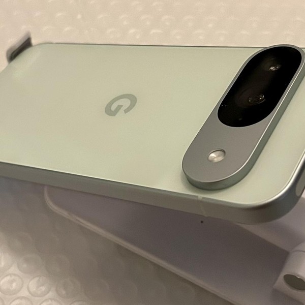 Google Pixel 9 - Unlocked, 256 GB, Wintergreen, 12 GB, G2YBB