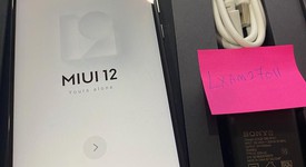 Mint
													Xiaomi Mi Mix 2S - Unlocked Non-US, Black, 128 GB, 6 GB, photo 1 of 6
