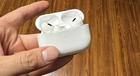 Used
													Apple AirPods Pro 2 - USB-C, photo 2 of 3