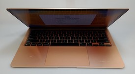 Fair
													MacBook Air 2020 - 13" - Apple M1, Gold, 256 GB, 8 GB, photo 4 of 4