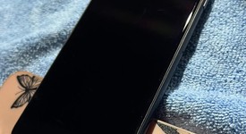 Good
													Apple iPhone SE 2nd Gen 2020 - Unlocked, Black, 64 GB, A2275, photo 3 of 5