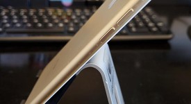 Good
													Apple iPhone 7 - Unlocked, Gold, 128 GB, A1660, photo 4 of 8