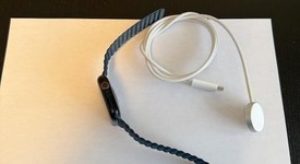 Good
													Apple Watch Series 9 45mm - Unlocked, Midnight, A2984 - Cellular, Aluminum, photo 4 of 5