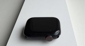 Good
													Apple Watch Series 8 41mm - Unlocked, Midnight, A2772 - Cellular, Aluminum, photo 4 of 6