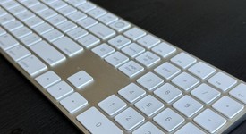 Used
													Apple Magic Keyboard with Numeric Keypad, photo 1 of 7