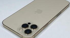 Fair
													Apple iPhone 12 Pro Max - AT&T, Gold, 128 GB, A2342, photo 4 of 7