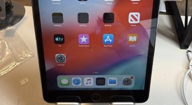 Good
													Apple iPad Mini 2 Retina - Unlocked, Black, 32 GB, photo 4 of 4