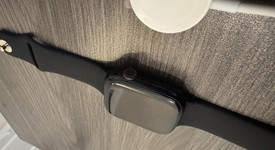 Good
													Apple Watch Series 9 45mm - Unlocked, Midnight, A2984 - Cellular, Aluminum, photo 4 of 6