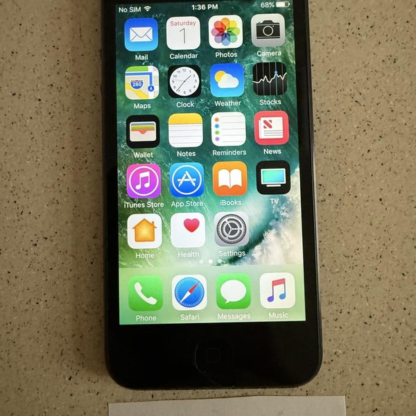 Apple iPhone 5 - Unlocked, 16 GB, Black, A1428