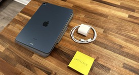 Mint
													Apple iPad Air 5th Gen - Wi-Fi, Blue, 64 GB, A2588, photo 1 of 5