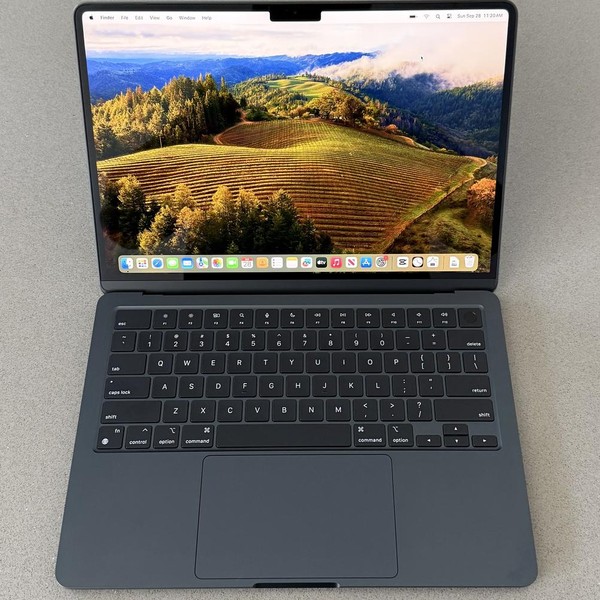 MacBook Air 2024 (M3) - 13 inch - 256 GB, Midnight, 8 GB, Apple M3, 8-core GPU