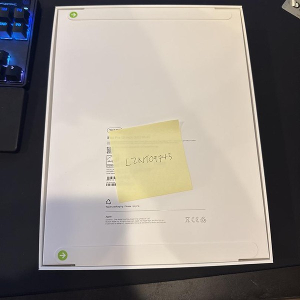 Apple iPad Pro 13 inch (M5) 2025 - Wi-Fi, 256 GB, Space Black, Apple M5 9-Core, A3360, Standard Glass