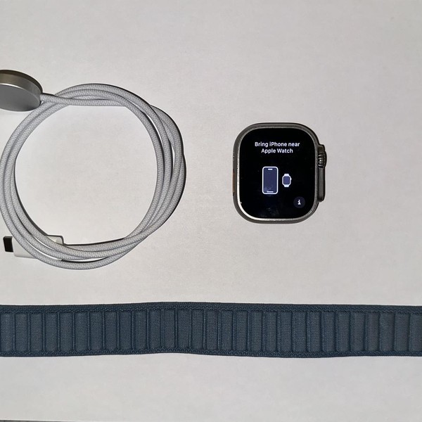Apple Watch Ultra 49mm - Unlocked, Titanium, A2622