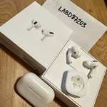 Used Apple AirPods Pro - MagSafe Case