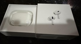 Used
													Apple AirPods Pro 2 - USB-C, photo 4 of 5