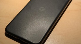 Mint
													Google Pixel 8a - Unlocked, Obsidian, 128 GB, 8 GB, GKV4X, Sub-6 5G, photo 2 of 8