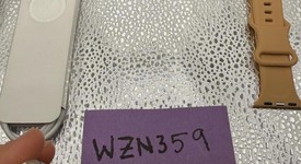 Mint
													Apple Watch Series 8 41mm - Unlocked, Starlight, A2772 - Cellular, Aluminum, photo 5 of 6