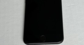 Good
													Apple iPhone SE 2nd Gen 2020 - Unlocked, Black, 64 GB, A2275, photo 2 of 9