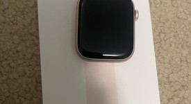 Mint
													Apple Watch Series 9 45mm - Unlocked, Pink, A2984 - Cellular, Aluminum, photo 3 of 10