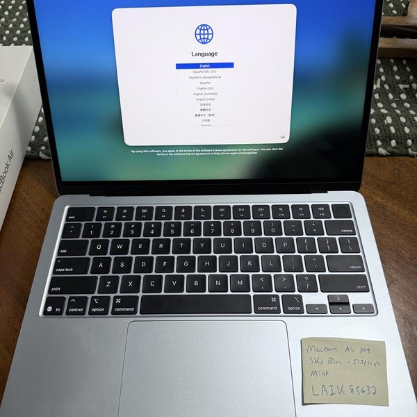 MacBook Air 2025 (M4) - 13 inch - 512 GB, Sky Blue, 16 GB, Apple M4