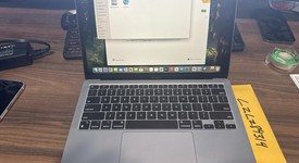 Good
													MacBook Air 2020 - 13" - Apple M1, Silver, 256 GB, 8 GB, photo 1 of 7